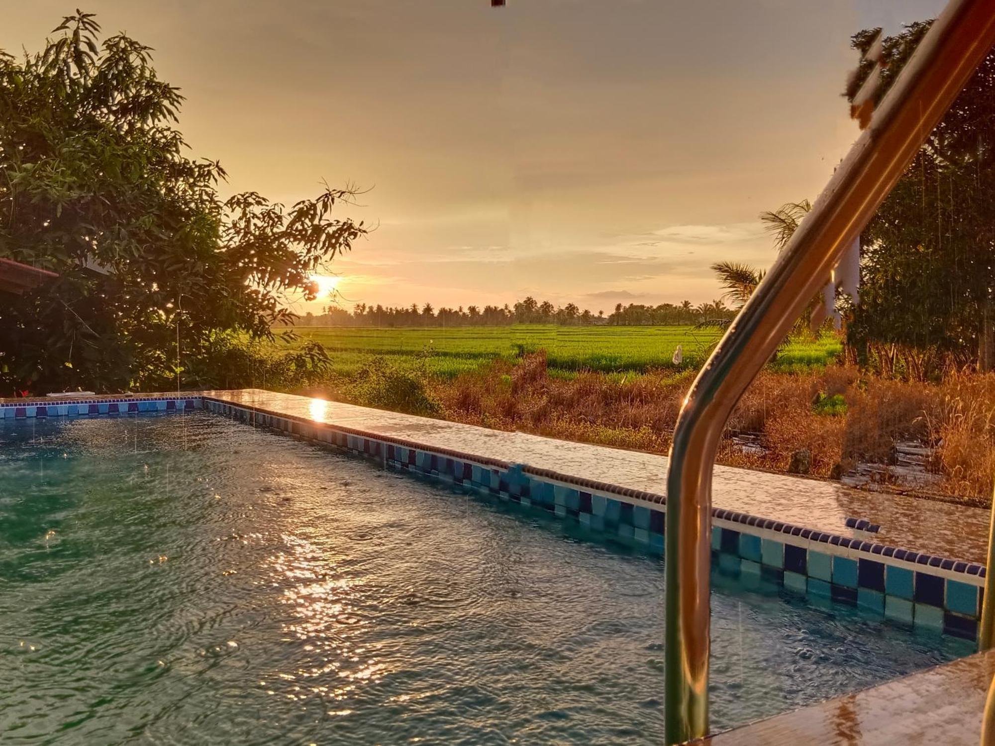 Kurau Inn Farmstay Kuala Kurau Exterior foto